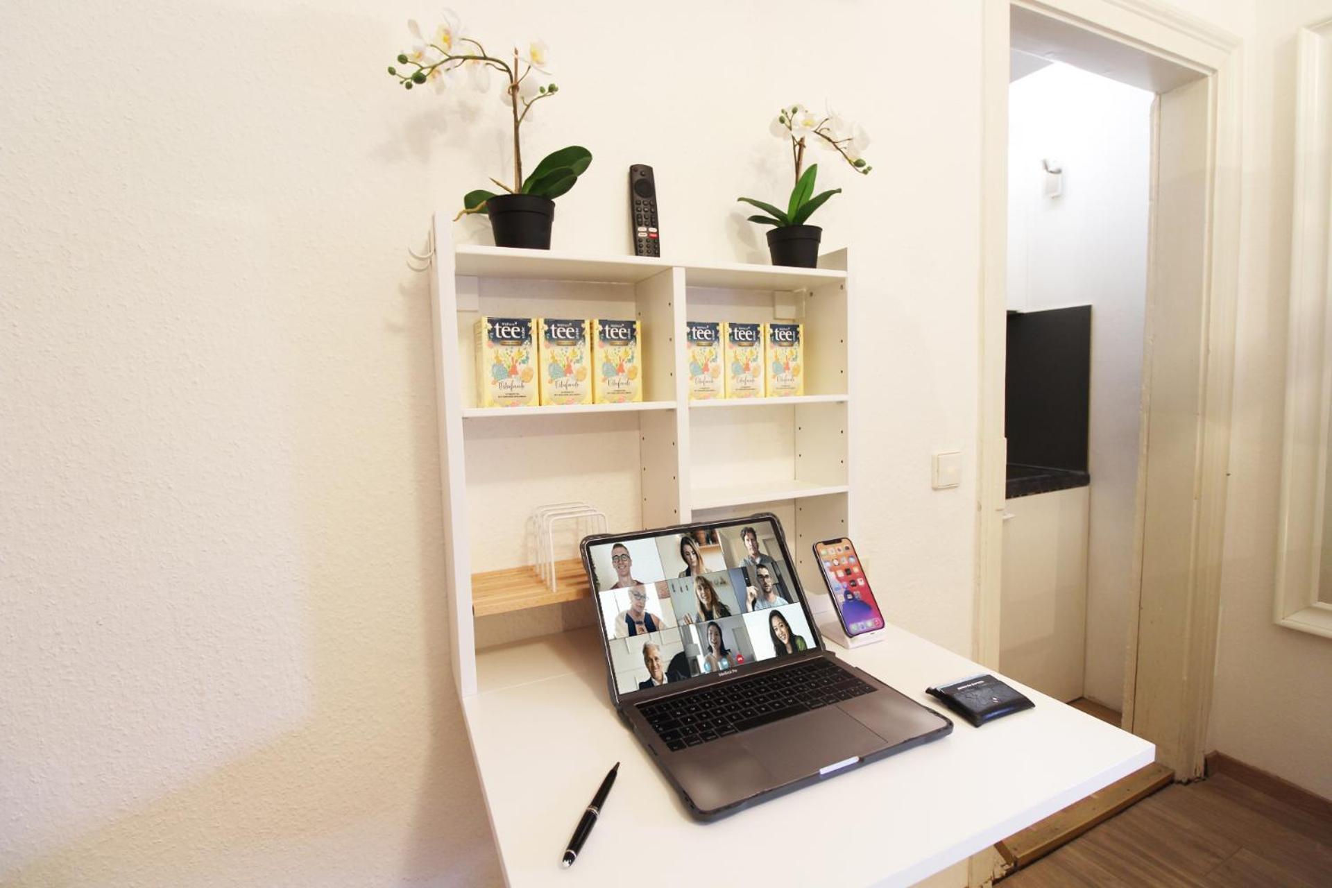 Hotel Ulm Zentrum - Komplettes Zimmer, Hochbett, Android Tv & Eigenem Bad - Perfekt Fuer Familien & Gruppen Bagian luar foto