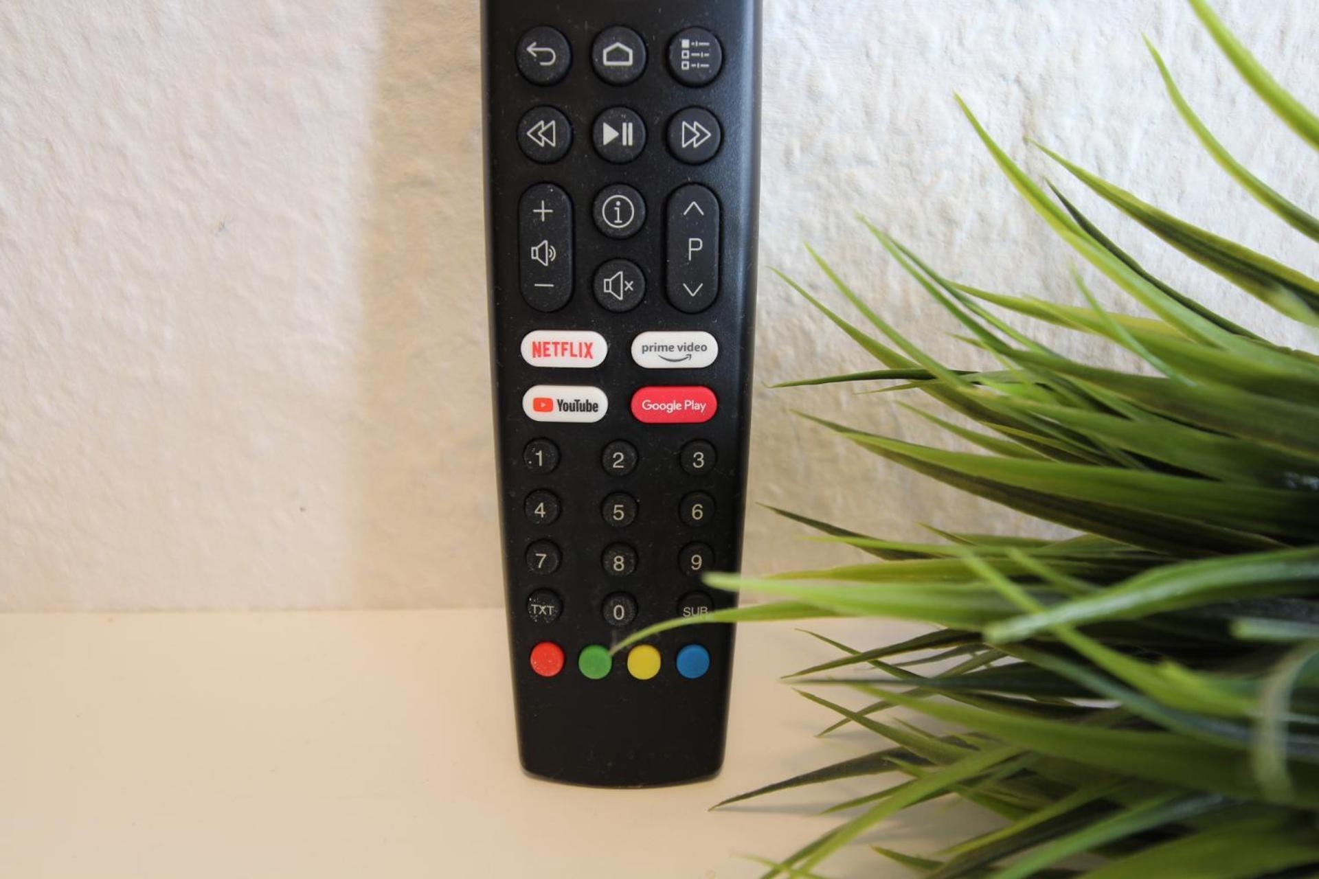 Hotel Ulm Zentrum - Komplettes Zimmer, Hochbett, Android Tv & Eigenem Bad - Perfekt Fuer Familien & Gruppen Bagian luar foto